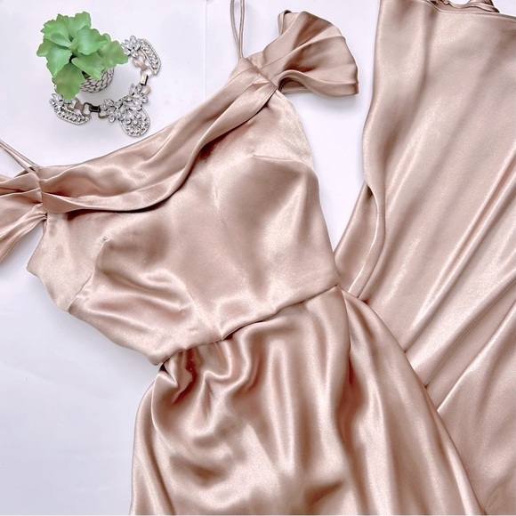 Jenny Yoo Serena Gold Satin Off Shoulder Gown Maxi Dress Bridesmaid Cowl Neck 8 - Picture 1 of 16